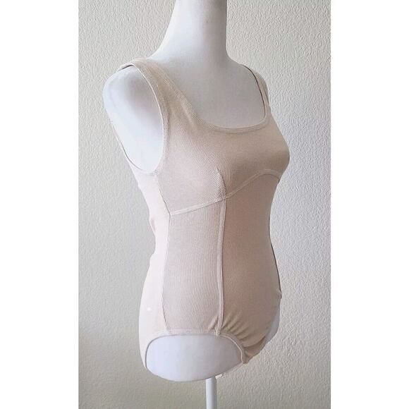 Princess Polly Ribbed Bodysuit Size 6 Exposed Seams Nude Snaps Round Neck Boho - Picture 2 of 10